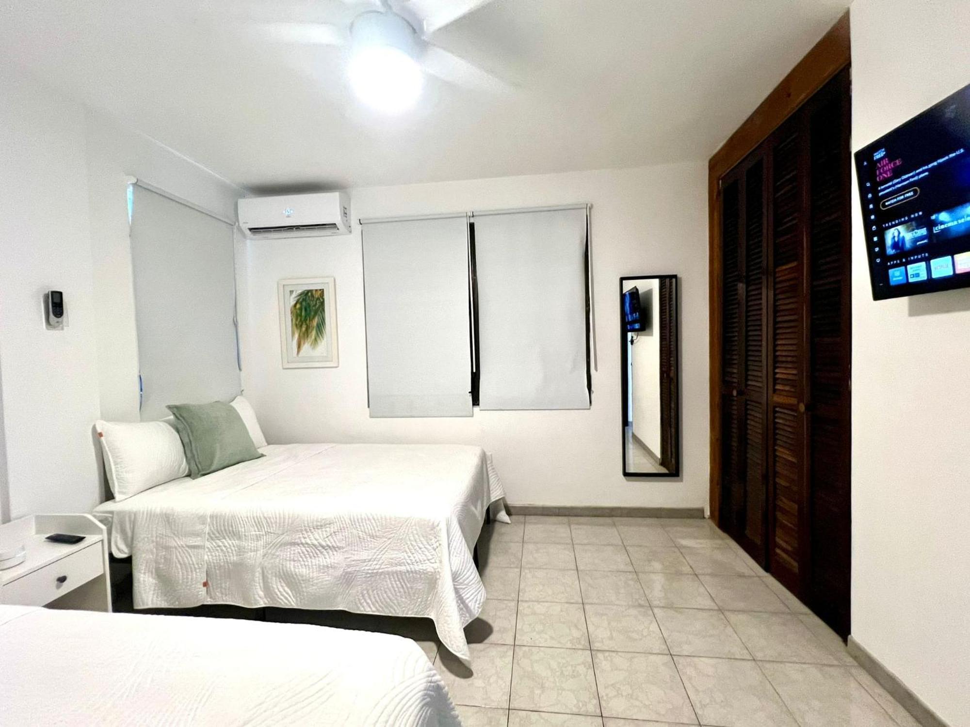 Trinitaria House Hotel Сан-Хуан Экстерьер фото